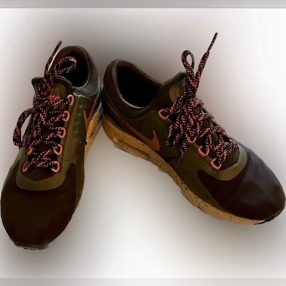 Like New Nike Air Max Zero SE’s, Men’s 8.5 in Cargo Khaki - Picture 5 of 6